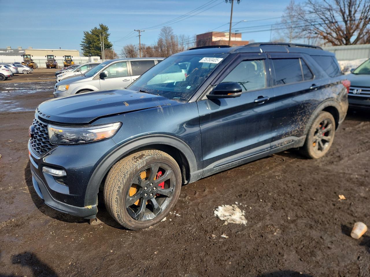 Salvage Ford Explorer Image