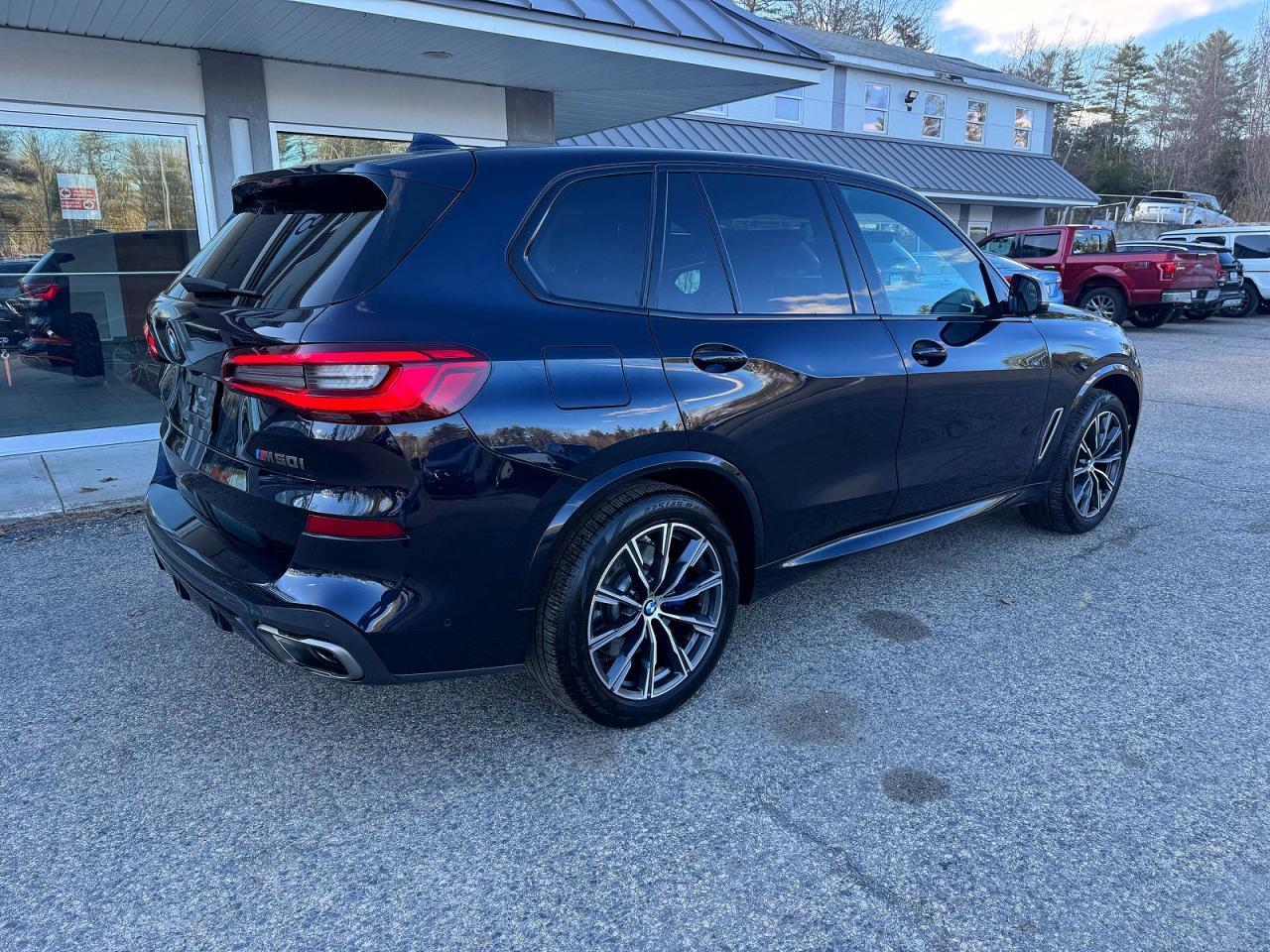 BMW X Series M50i