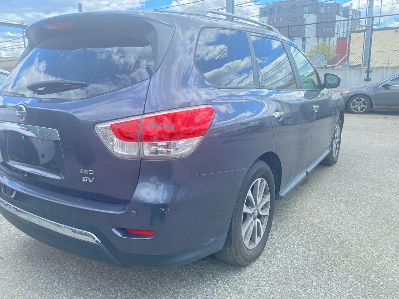 Nissan Pathfinder S