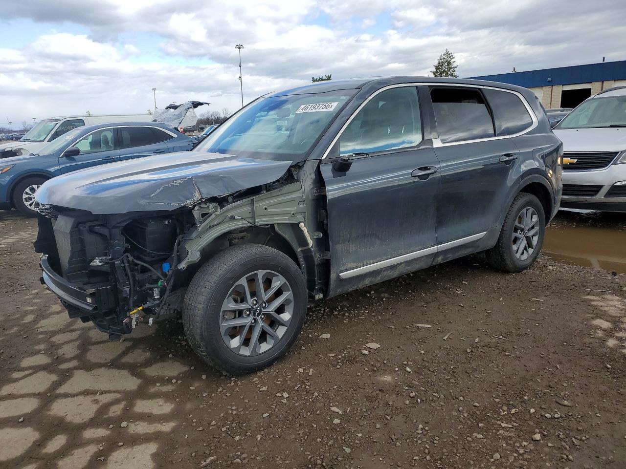Salvage Kia Telluride Image