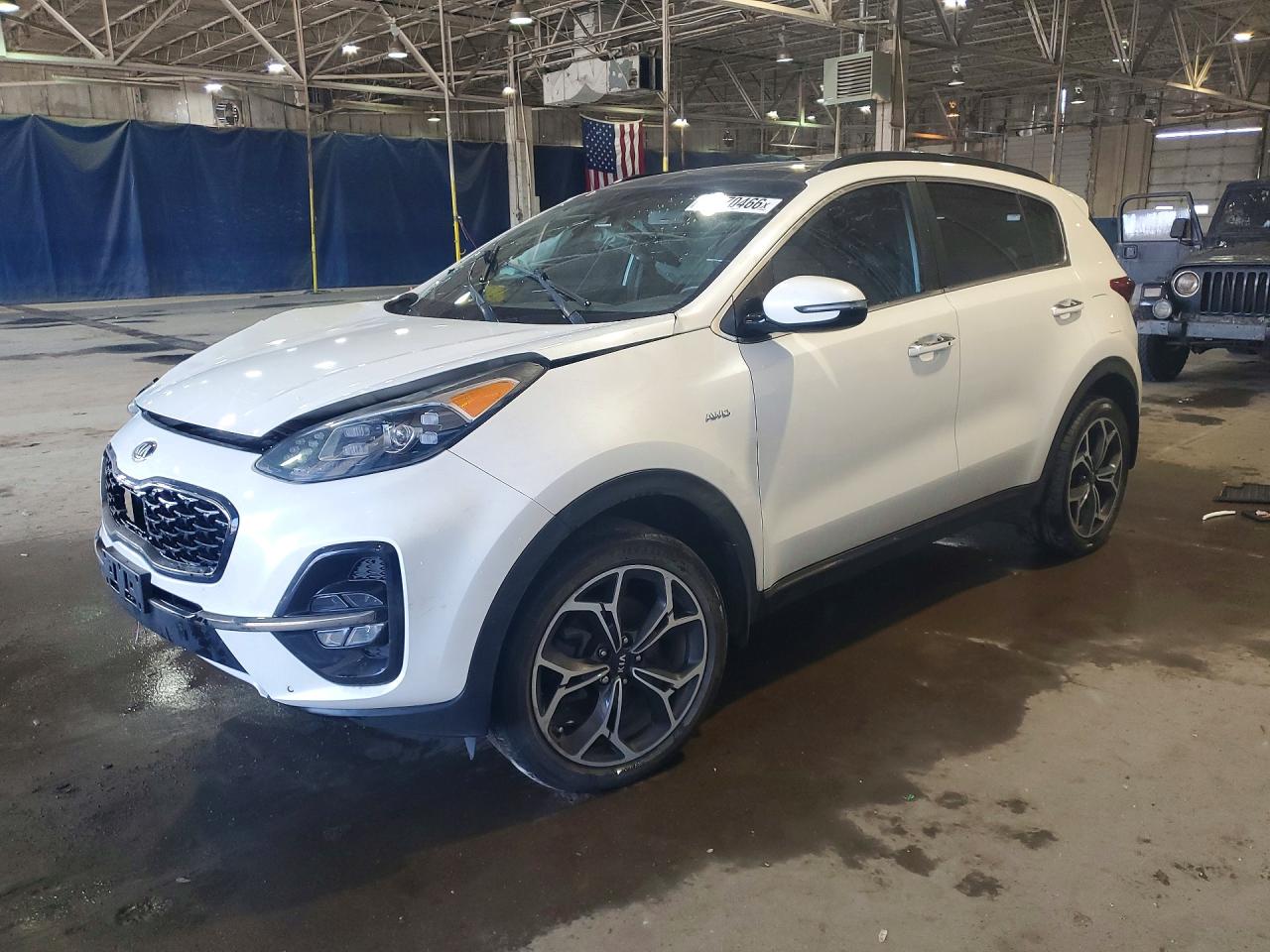 Salvage Kia Sportage Image