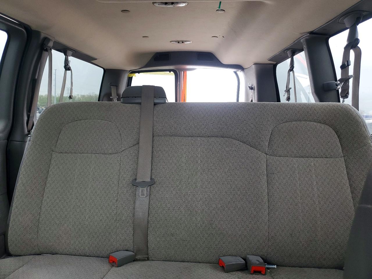 Chevrolet Express Lt