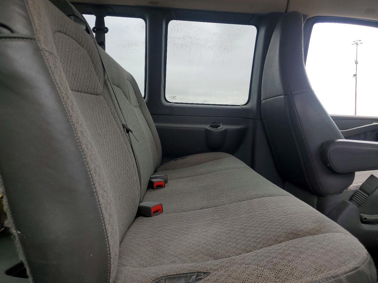 Chevrolet Express Lt