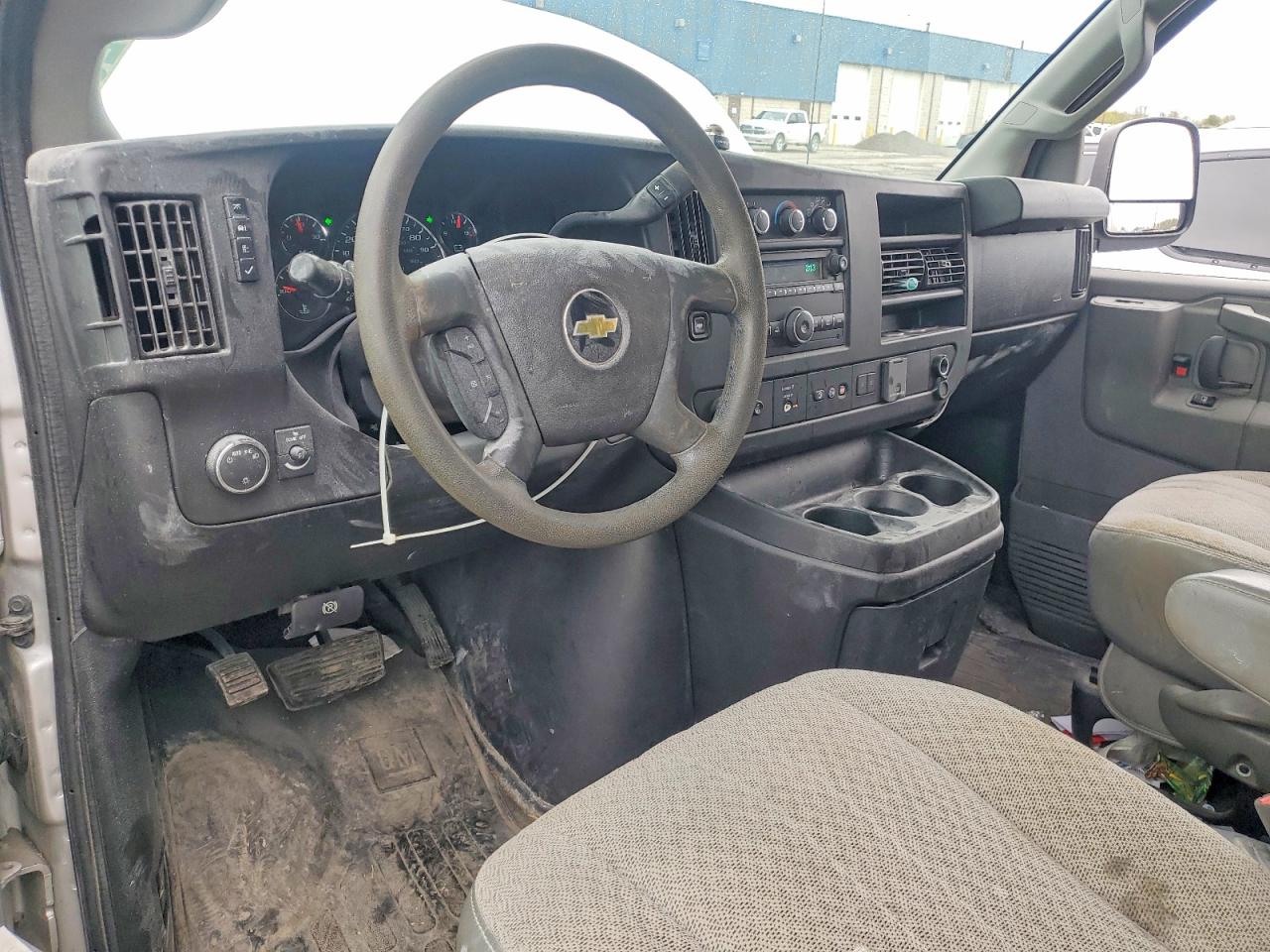 Chevrolet Express Lt