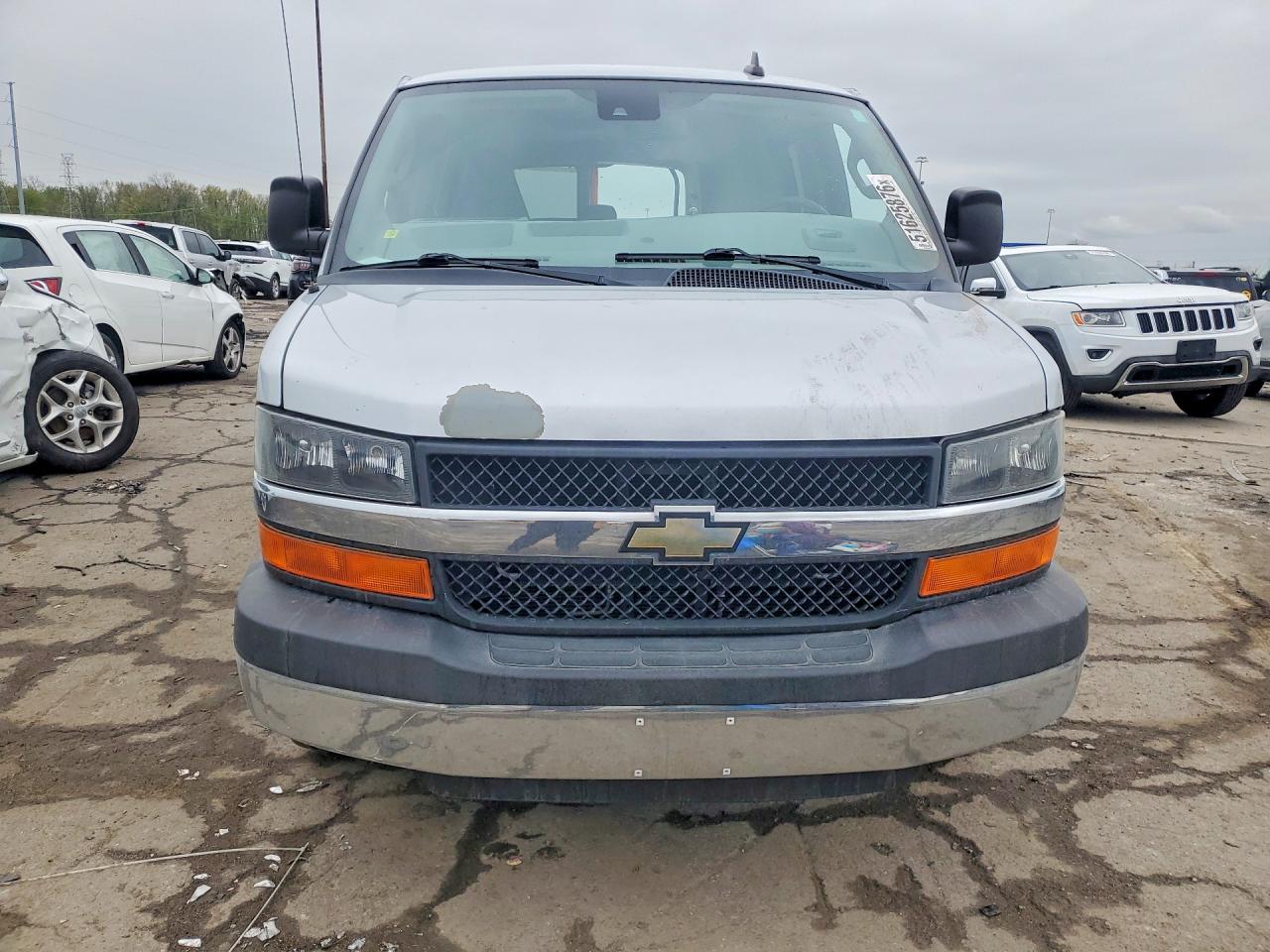 Chevrolet Express Lt
