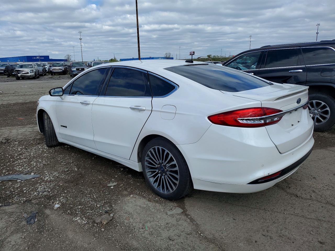 Ford Fusion Titanium Hev