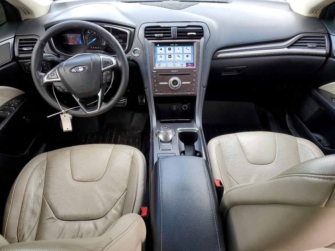 Ford Fusion Titanium Hev