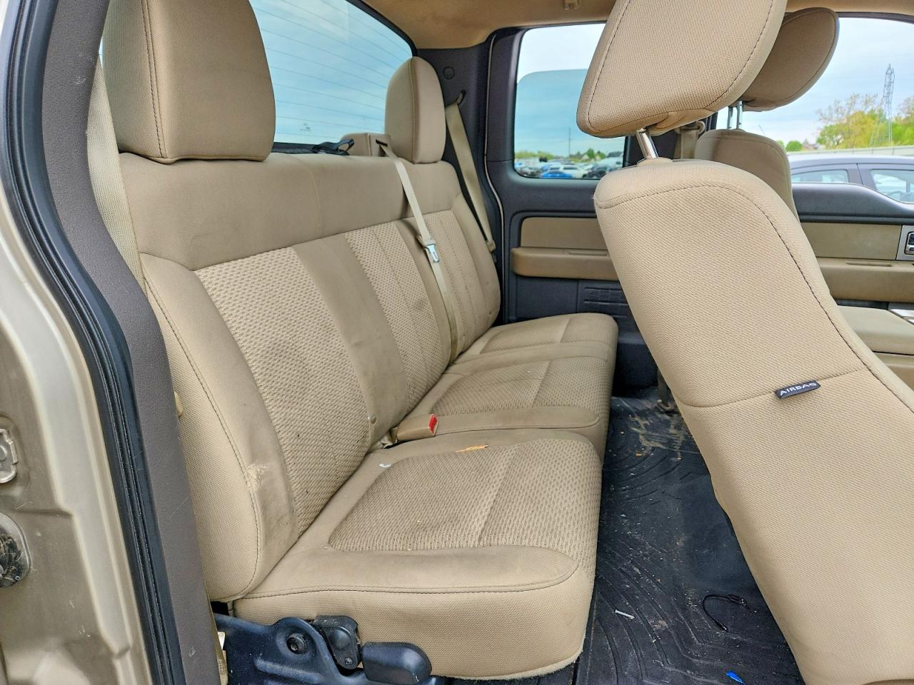 Ford F-150 Super Cab