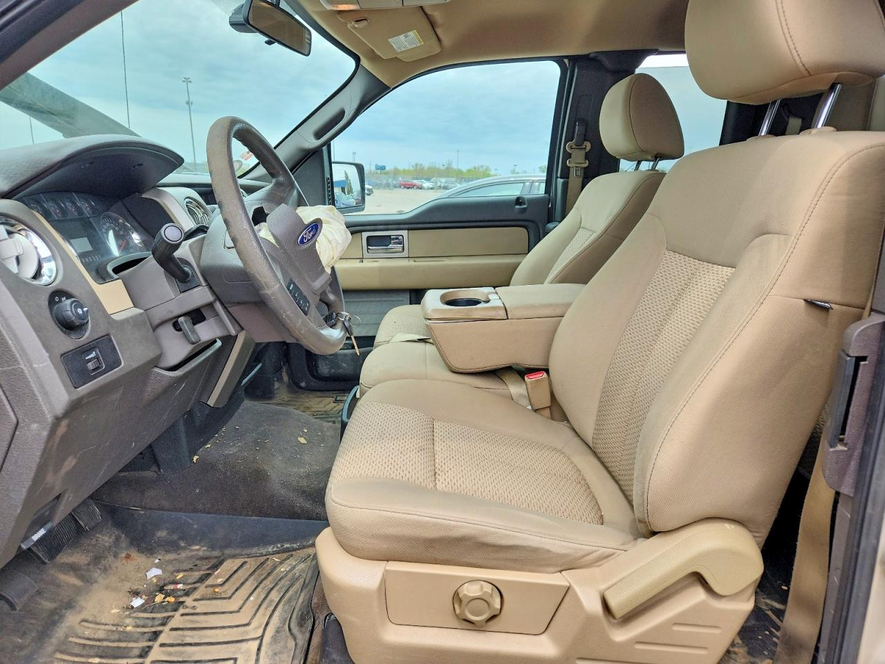 Ford F-150 Super Cab