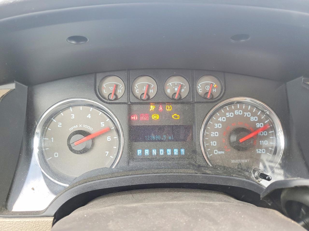 Ford F-150 Super Cab