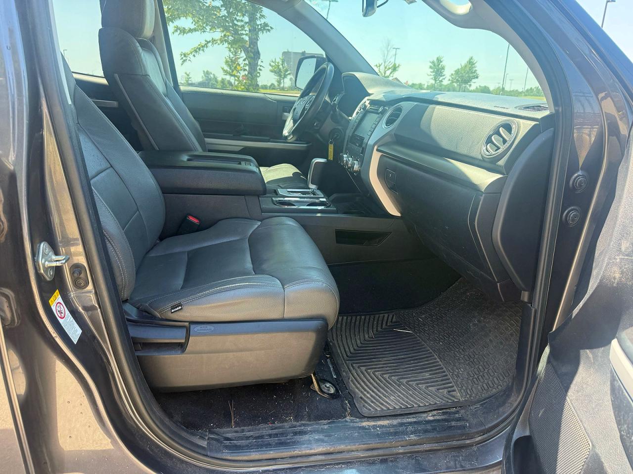 Toyota Tundra Sr5