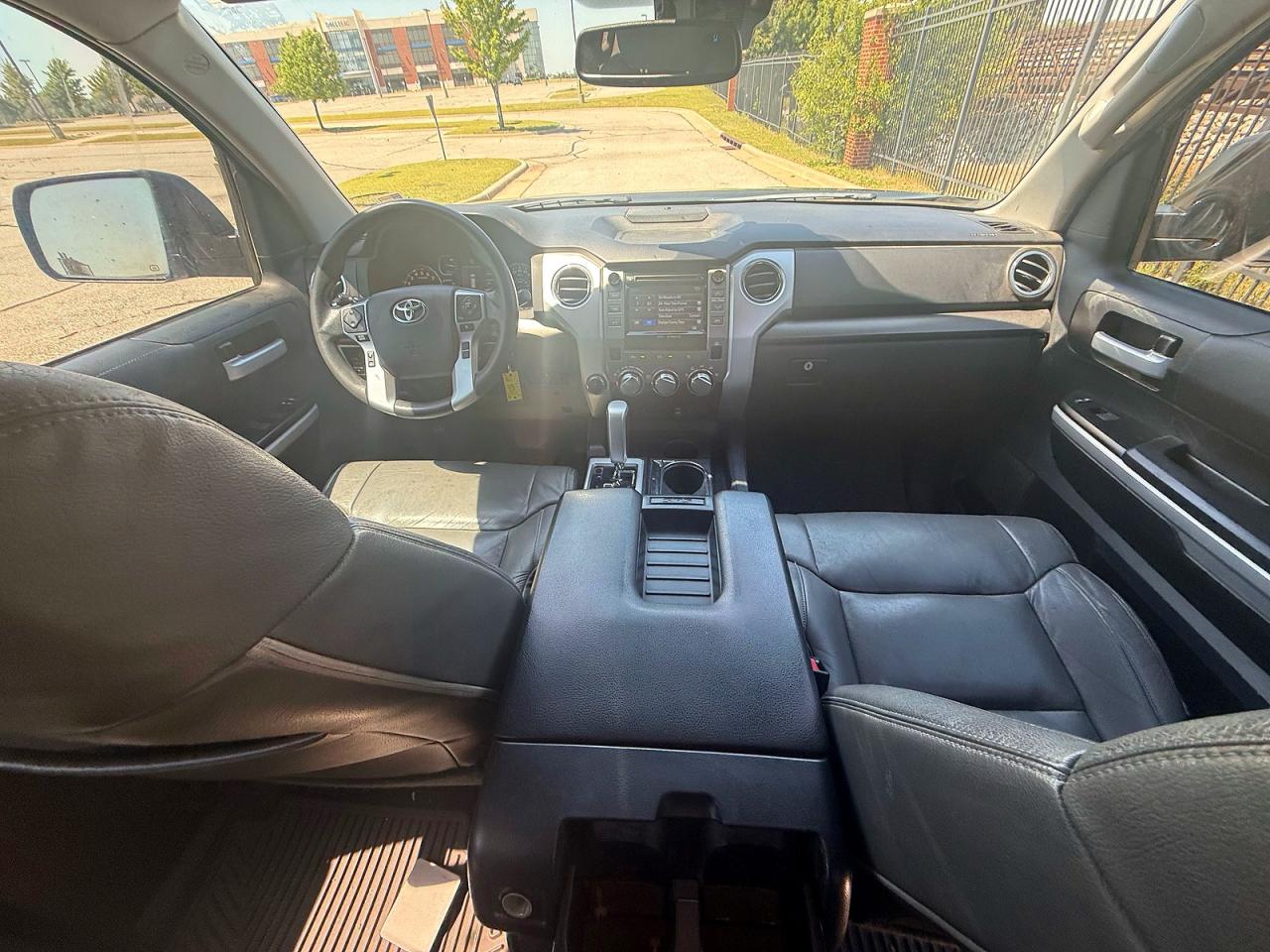 Toyota Tundra Sr5
