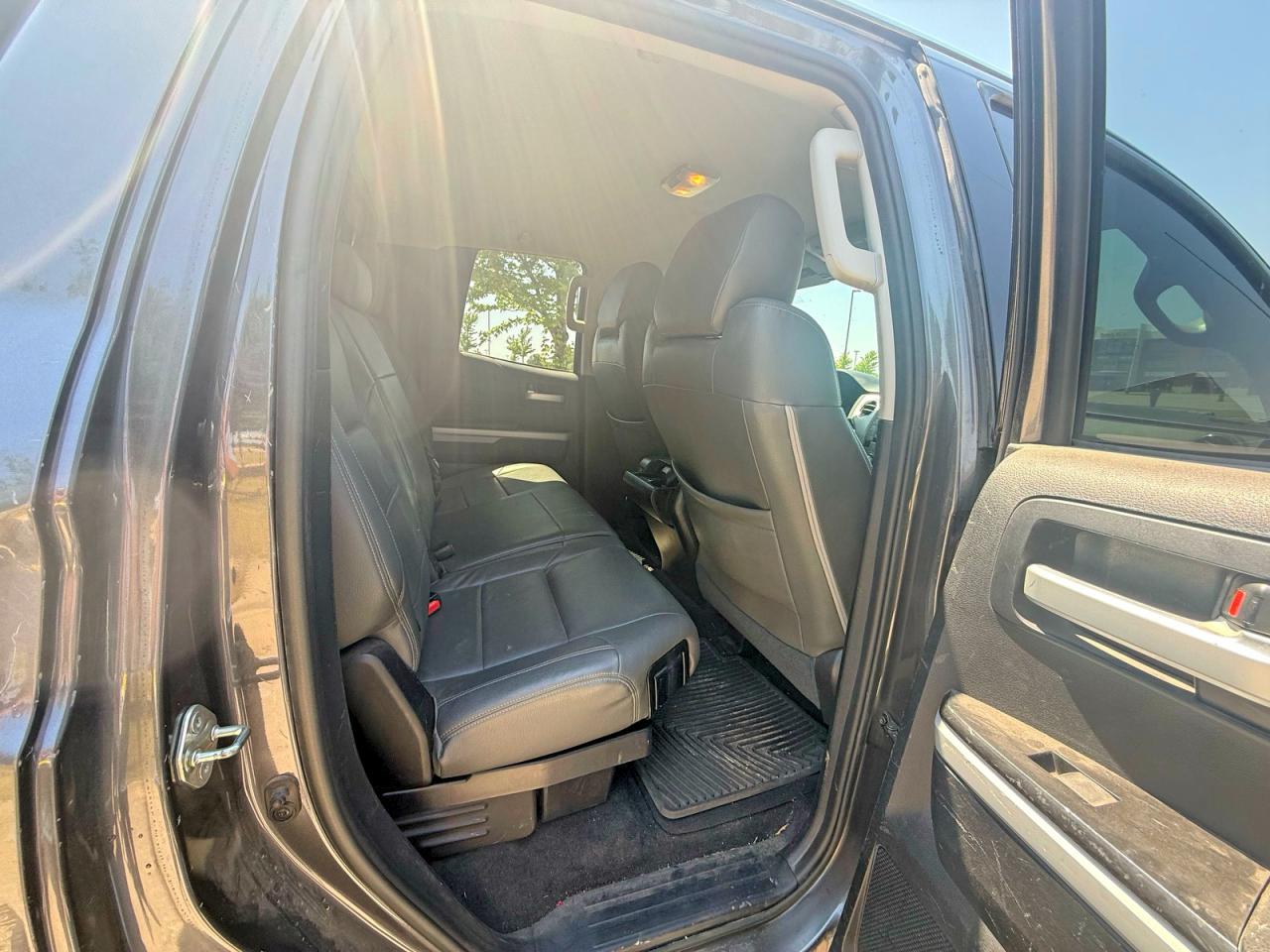 Toyota Tundra Sr5