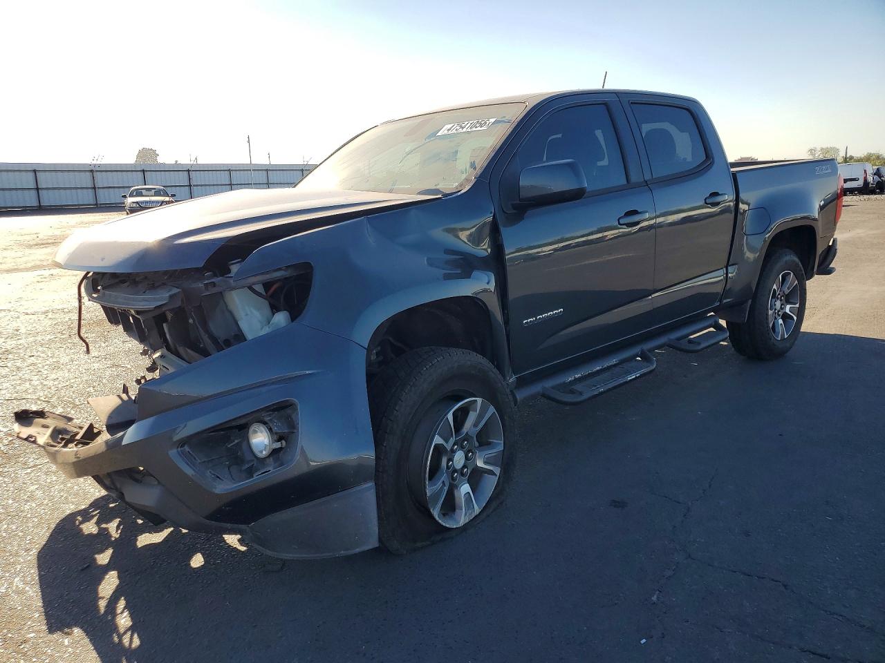 Salvage Chevrolet Colorado Image