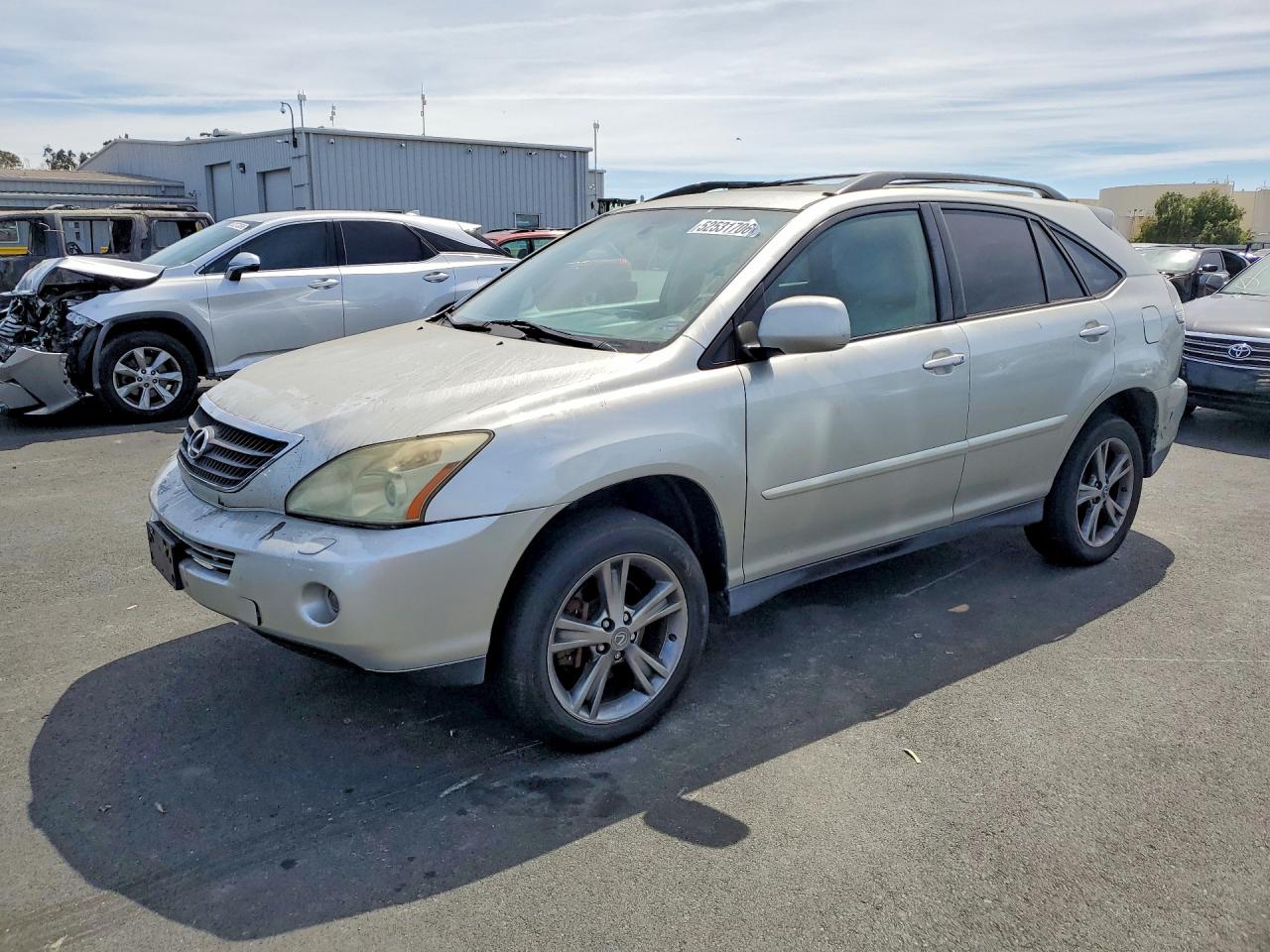 Salvage Lexus RX Image