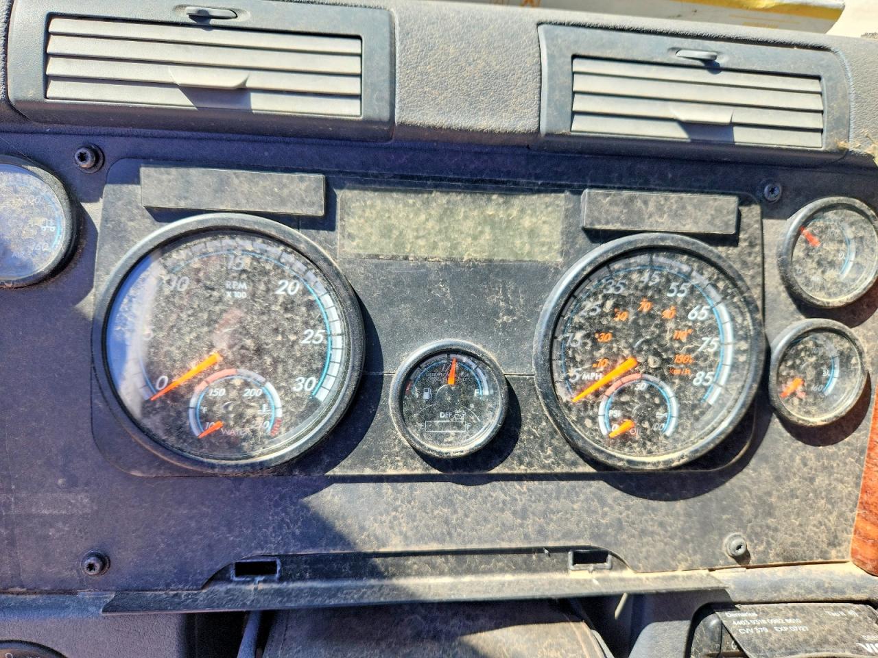 Freigliner Cascadia 125