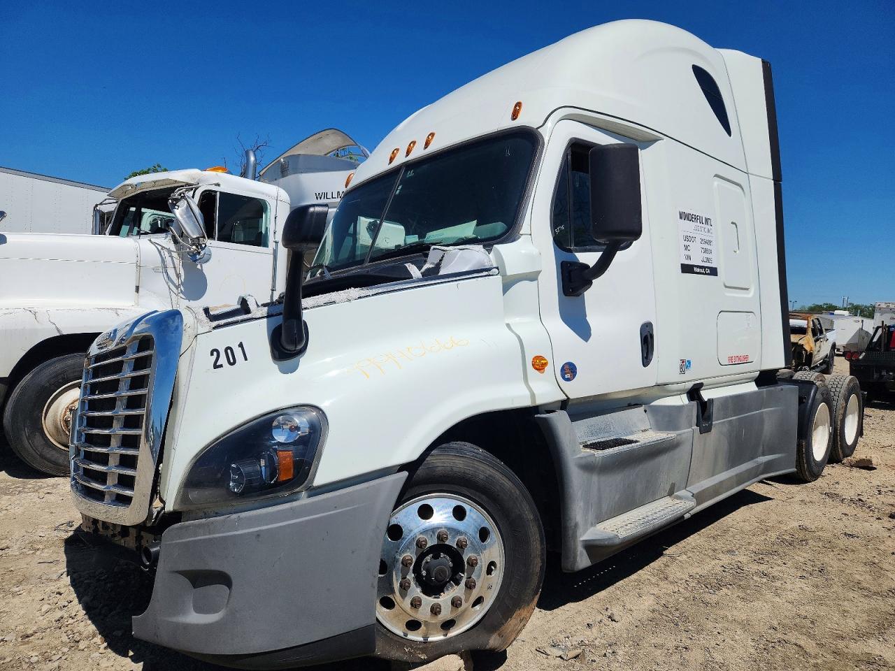 Freigliner Cascadia 125