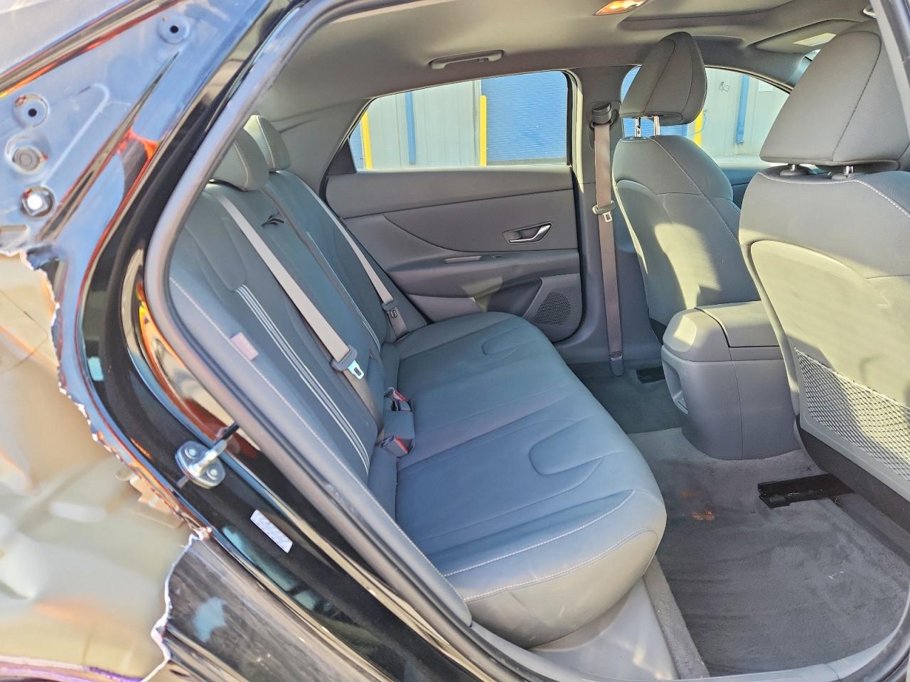 Hyundai ELANTRA Sel