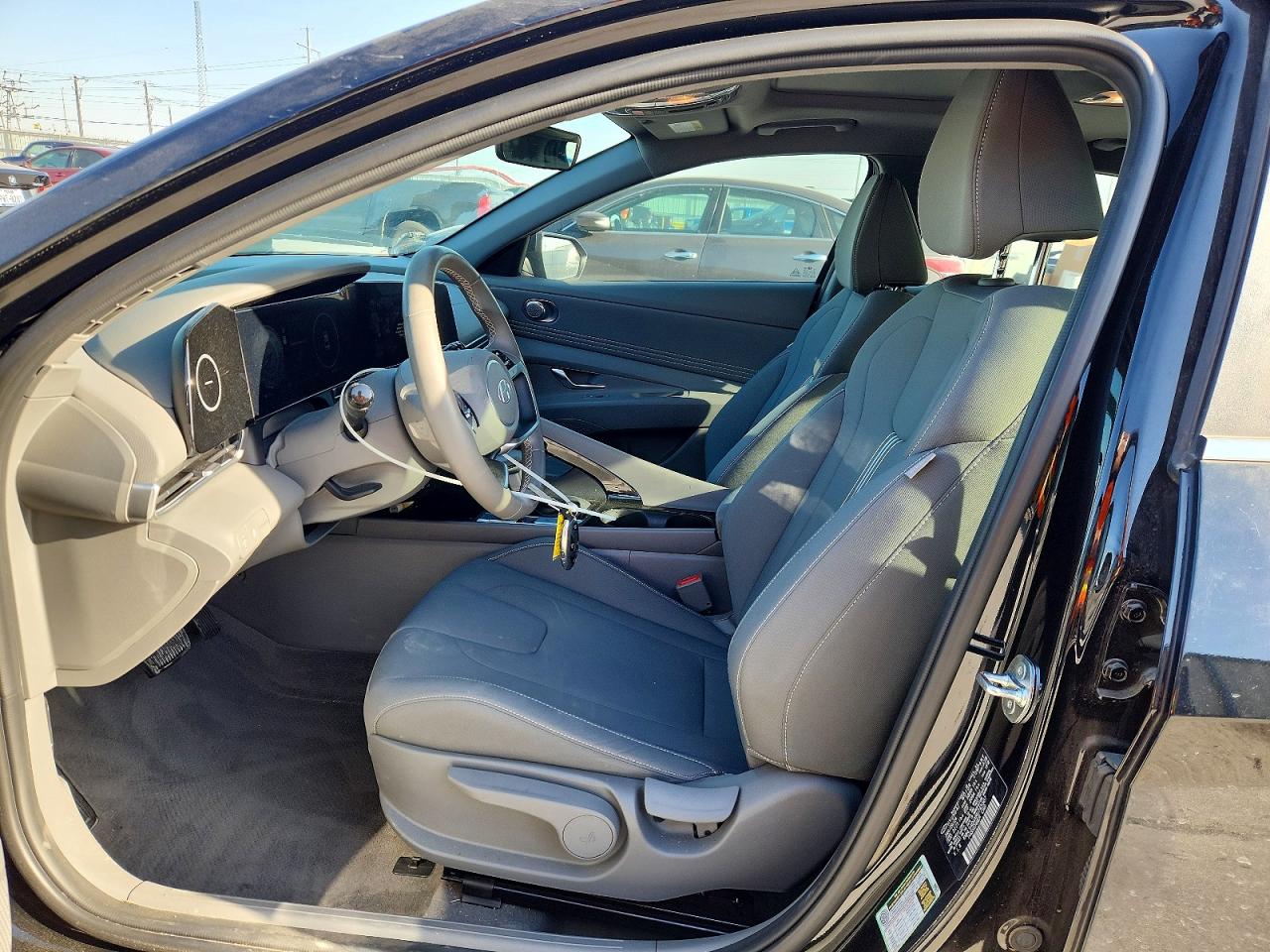 Hyundai ELANTRA Sel