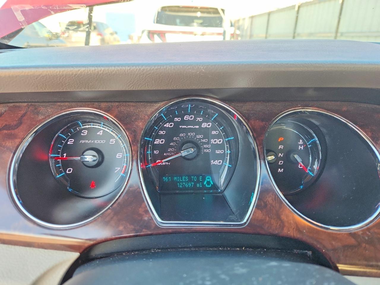 Ford Taurus Sel