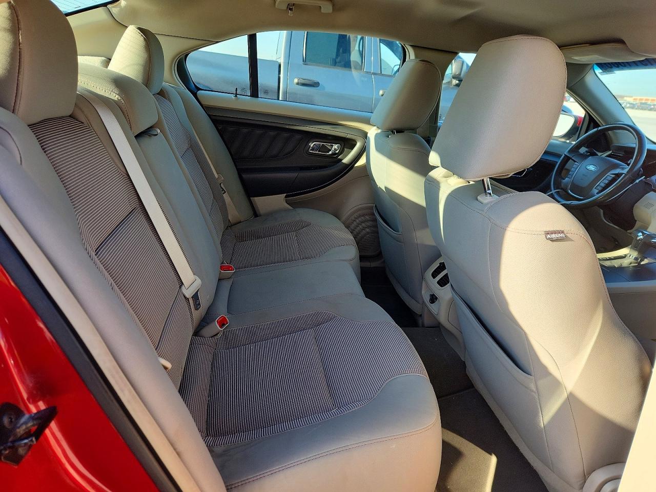 Ford Taurus Sel