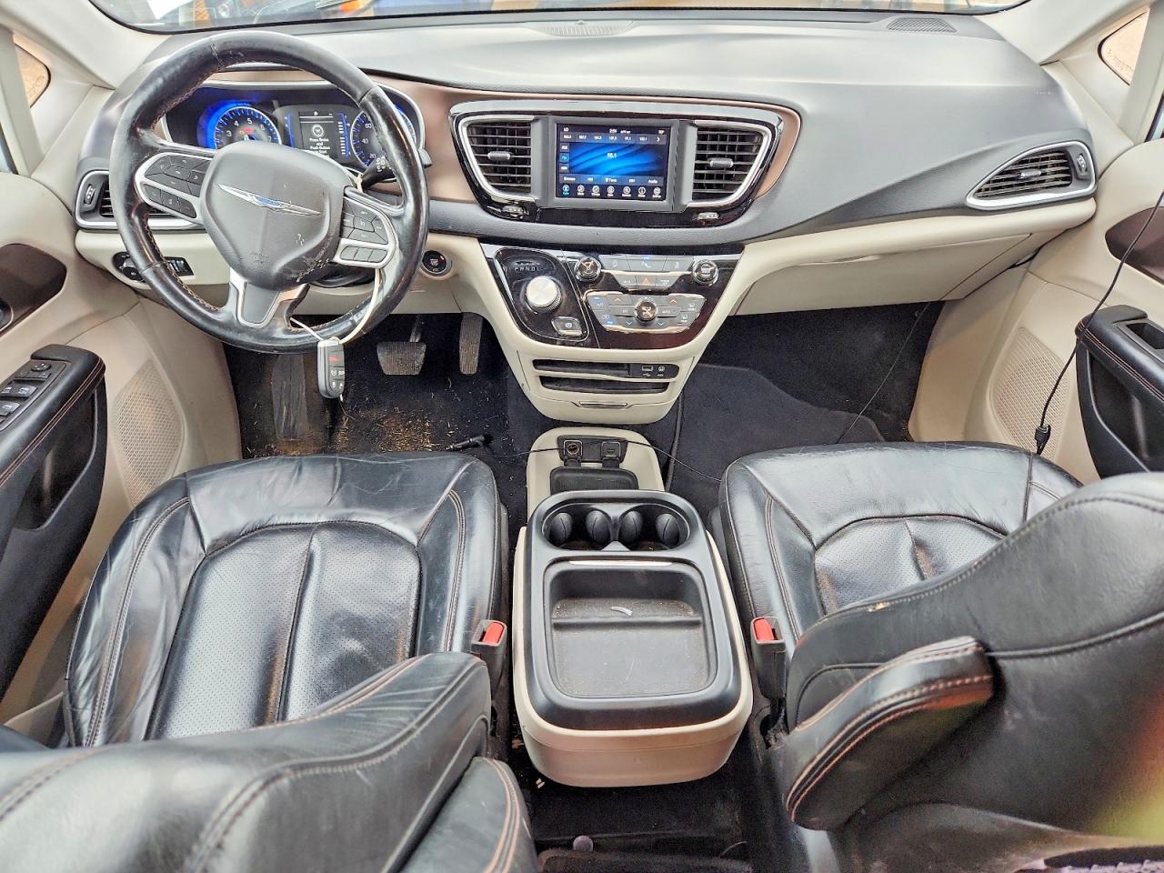 Chrysler Pacifica Touring L