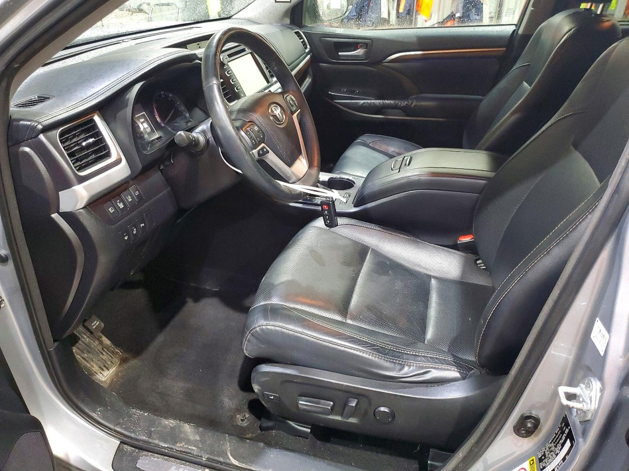 Toyota Highlander Limited Platinum