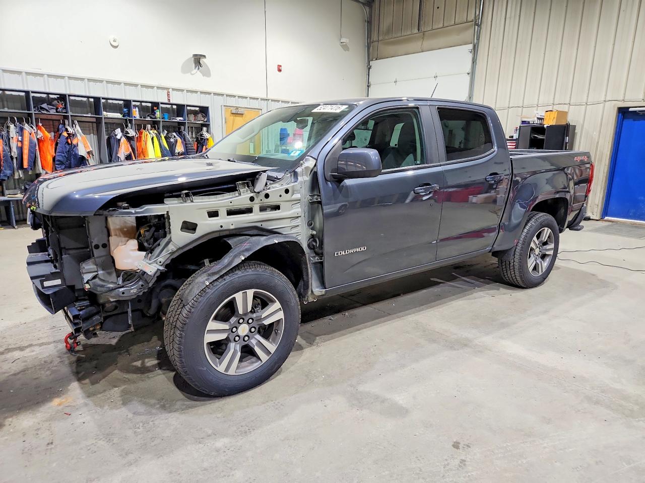 Salvage Chevrolet Colorado Image