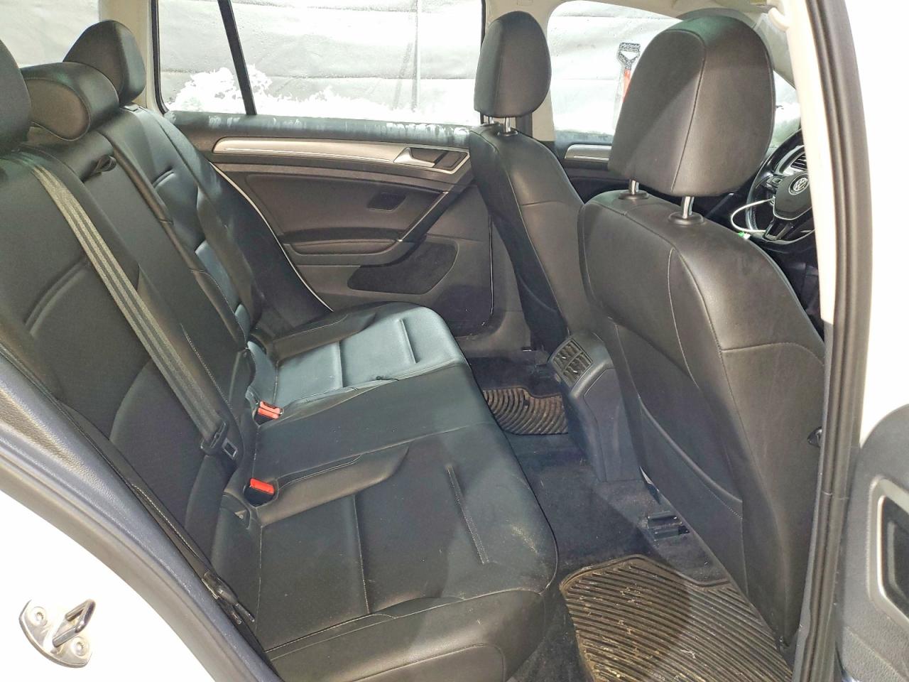 Volkswagen Golf S