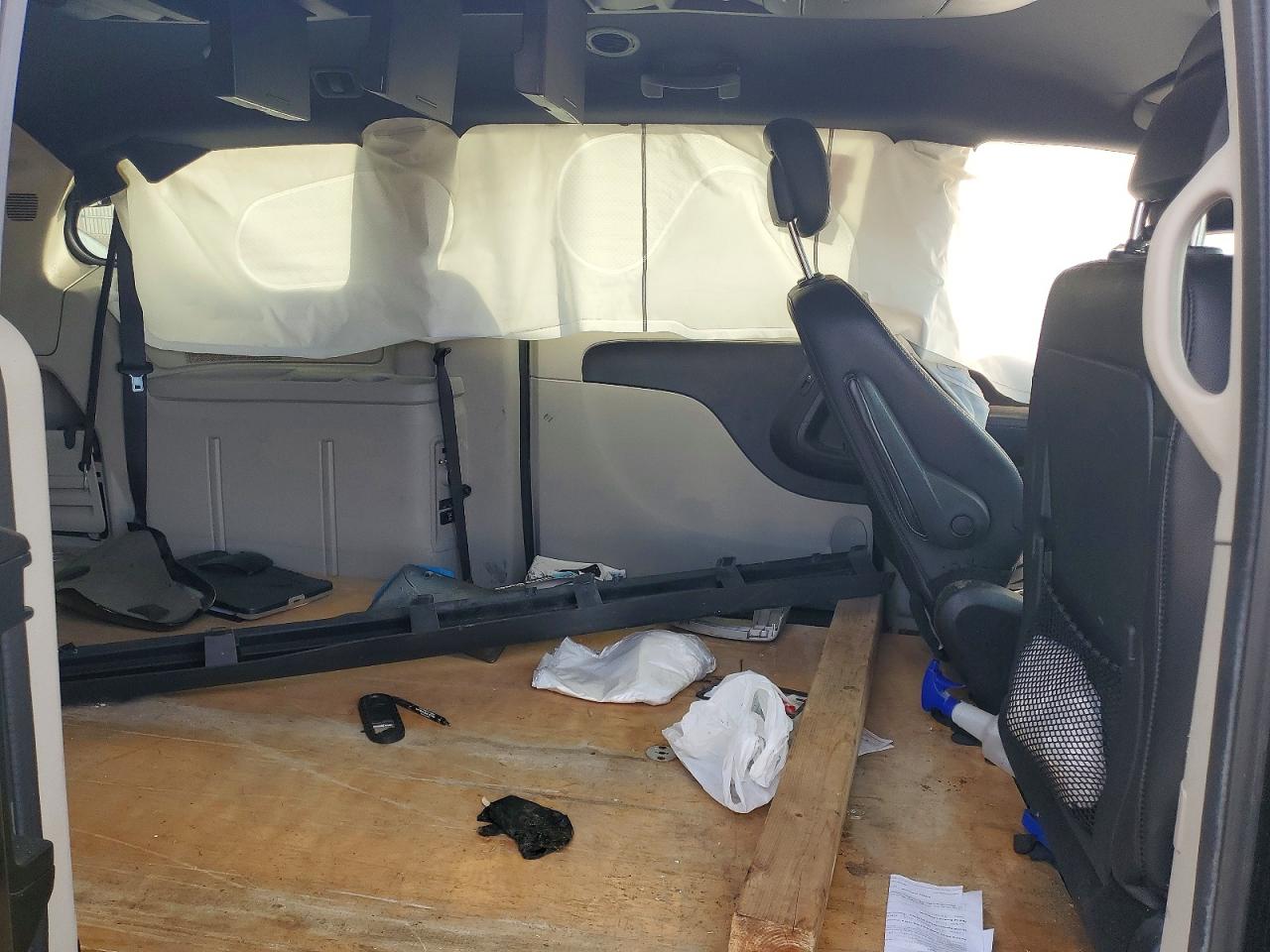 Dodge Caravan Sxt
