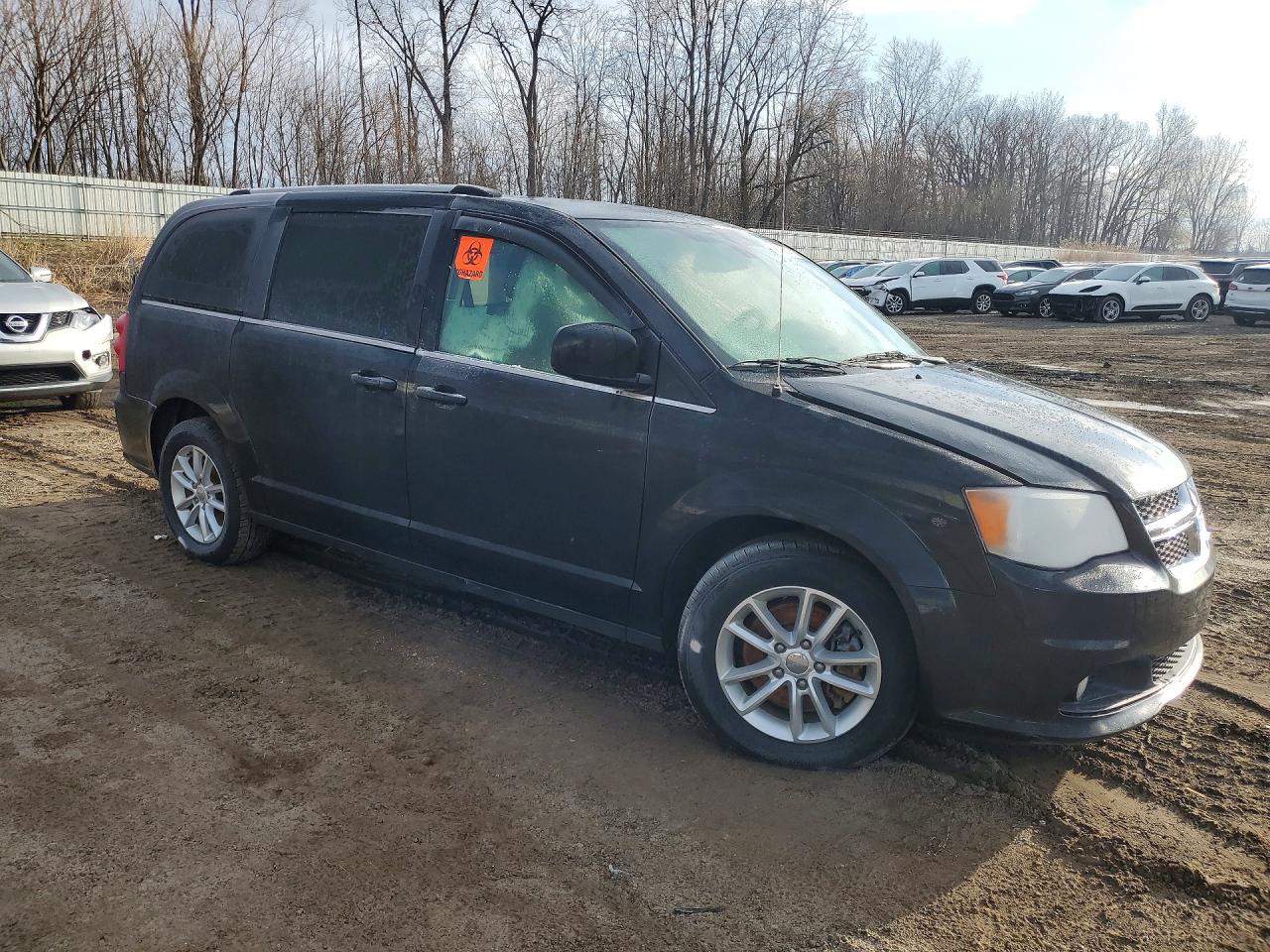 Dodge Caravan Sxt
