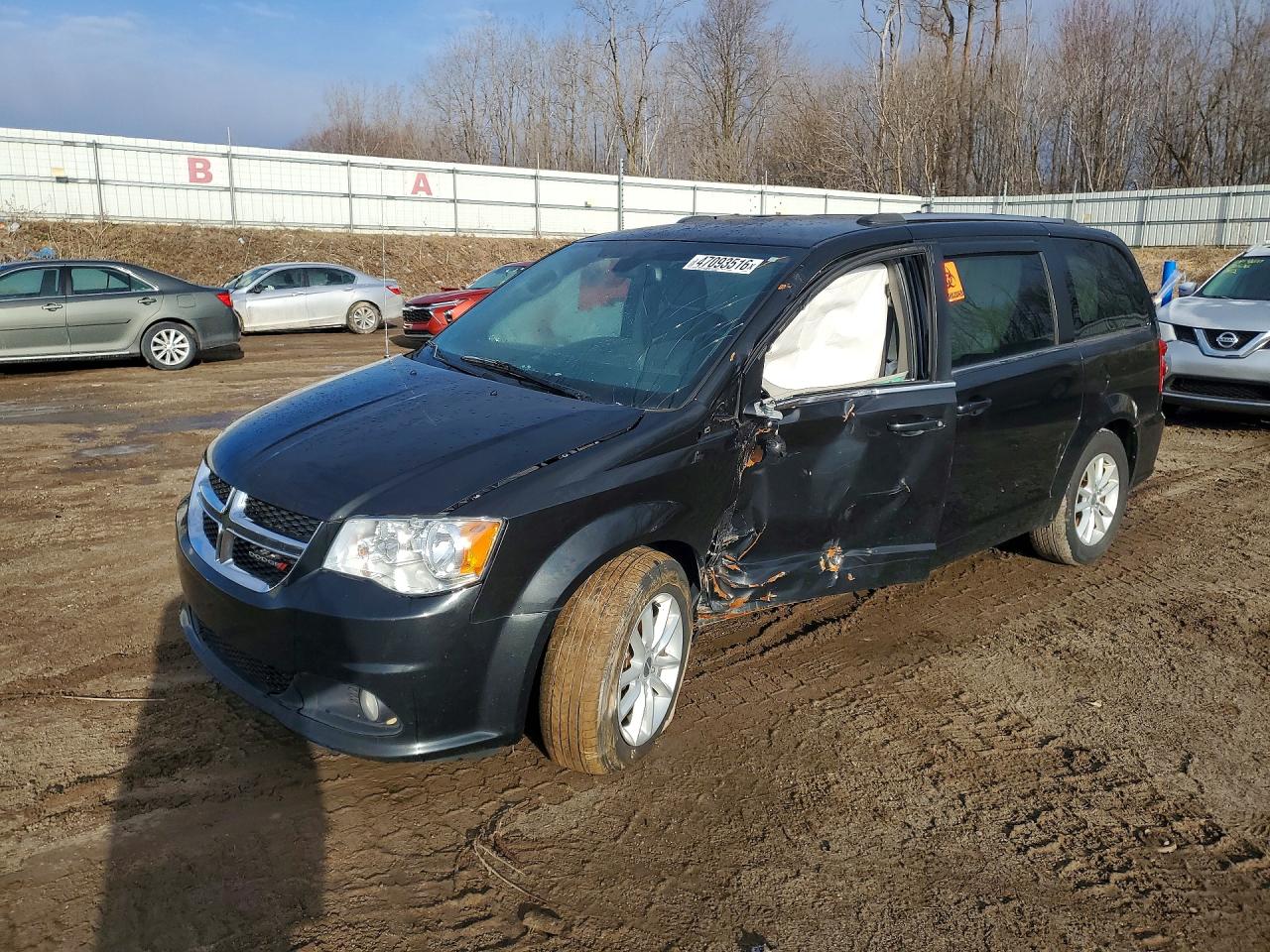 Salvage Dodge Caravan Image