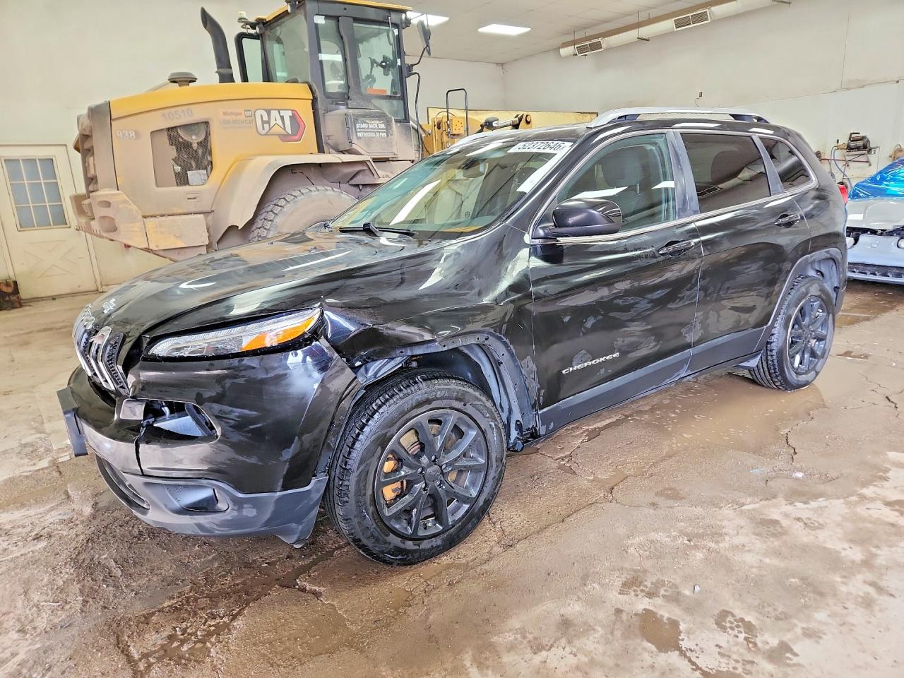 Salvage Jeep Cherokee Image