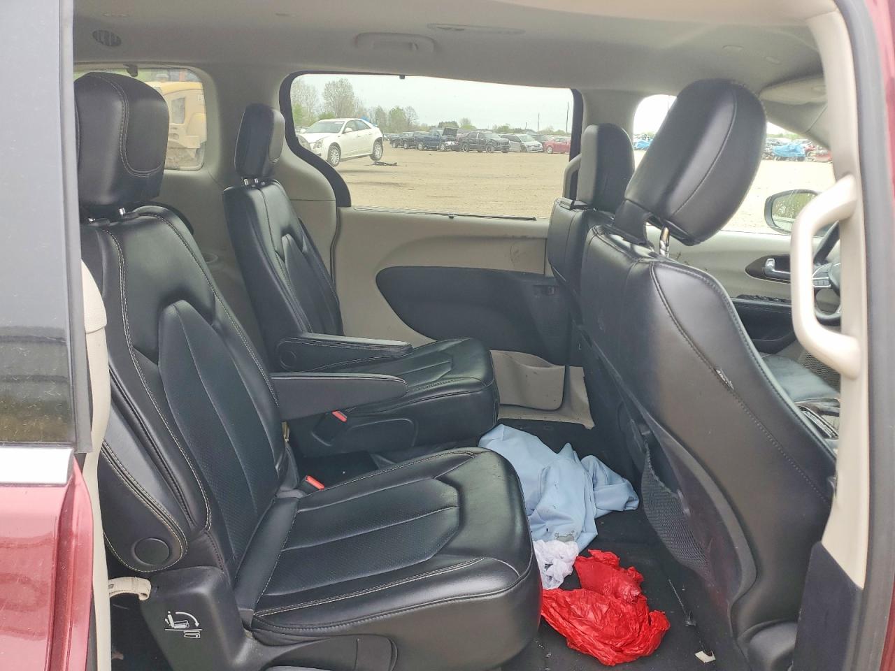 Chrysler Minivan Lxi