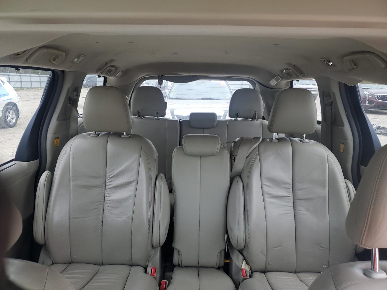 Toyota Sienna Xle