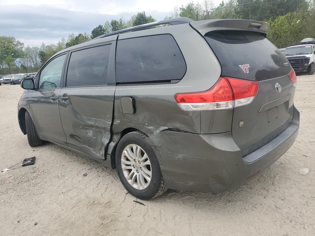 Toyota Sienna Xle