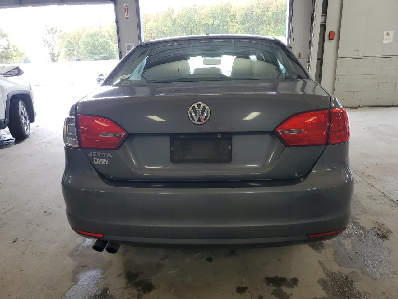 Volkswagen Jetta Base