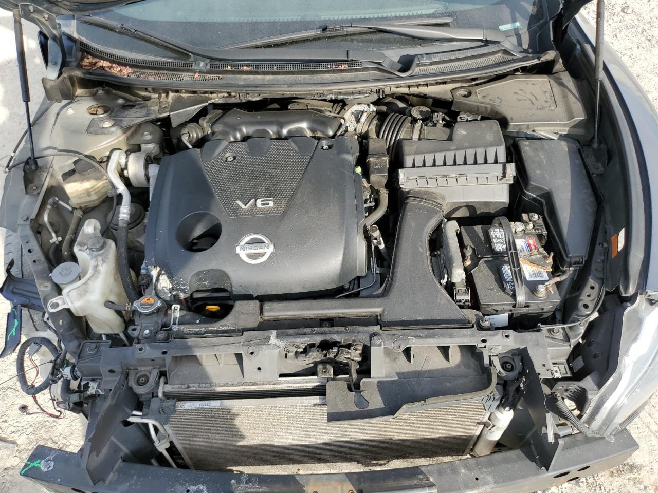 Nissan Maxima S
