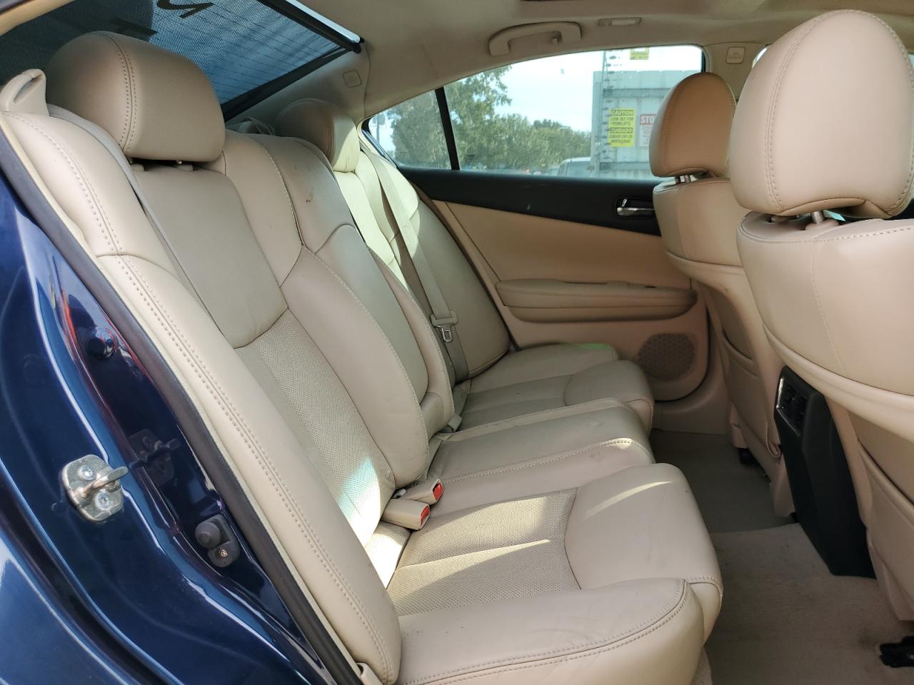 Nissan Maxima S