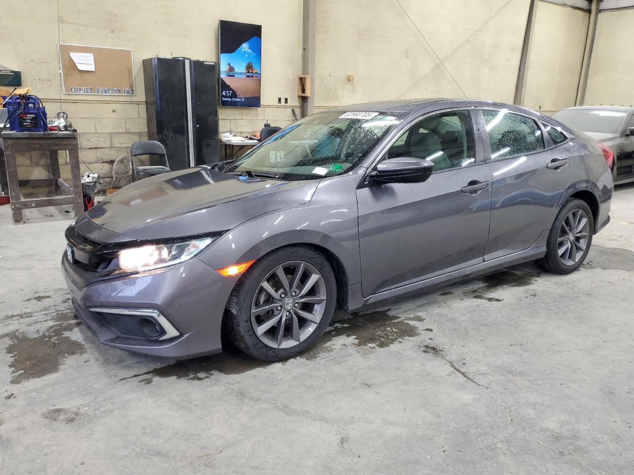 Salvage Honda Civic Image