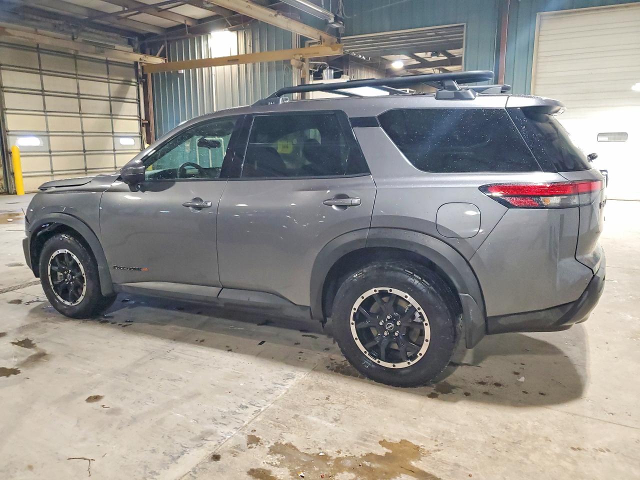 Nissan Pathfinder Rock Creek