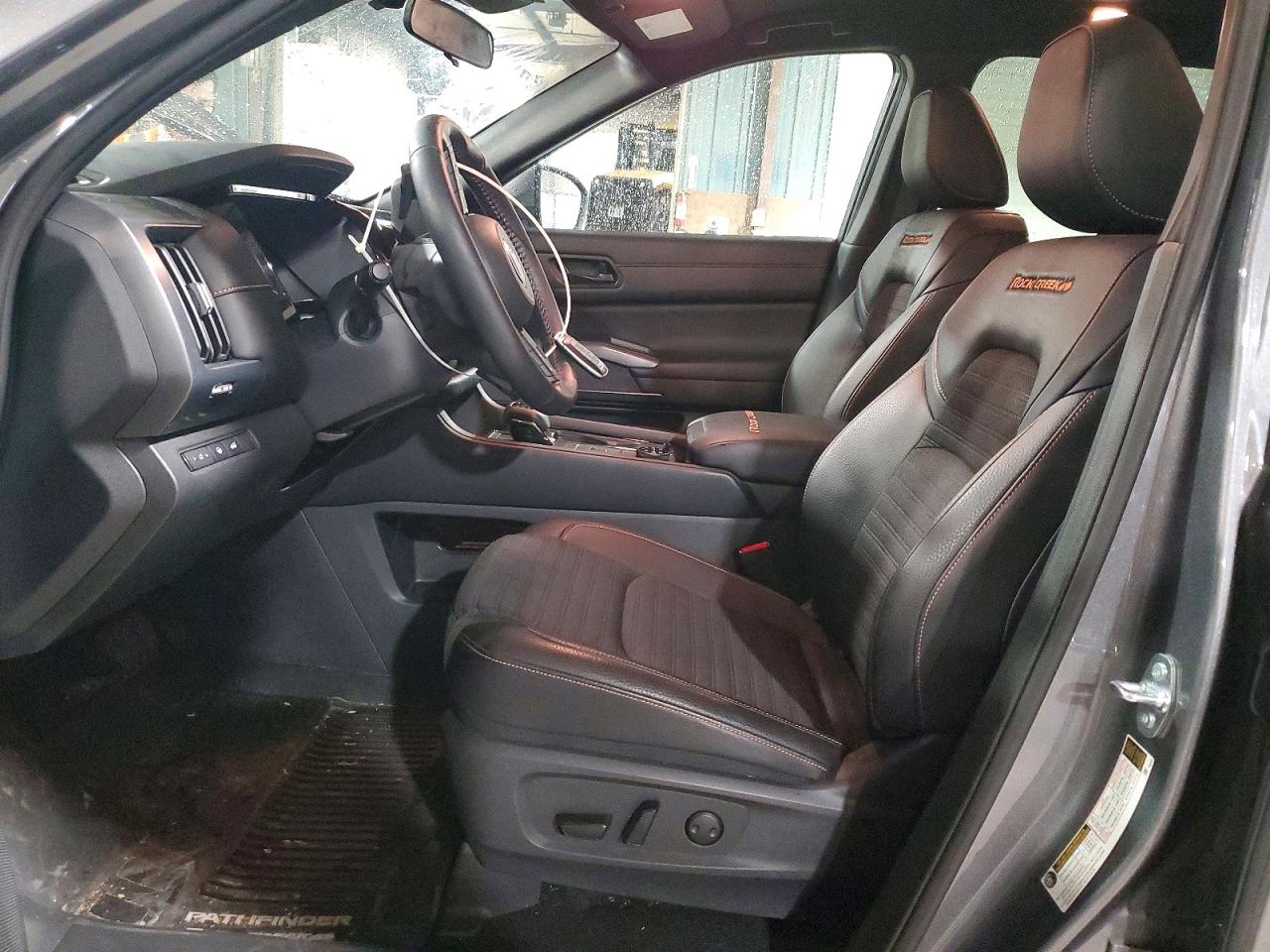 Nissan Pathfinder Rock Creek