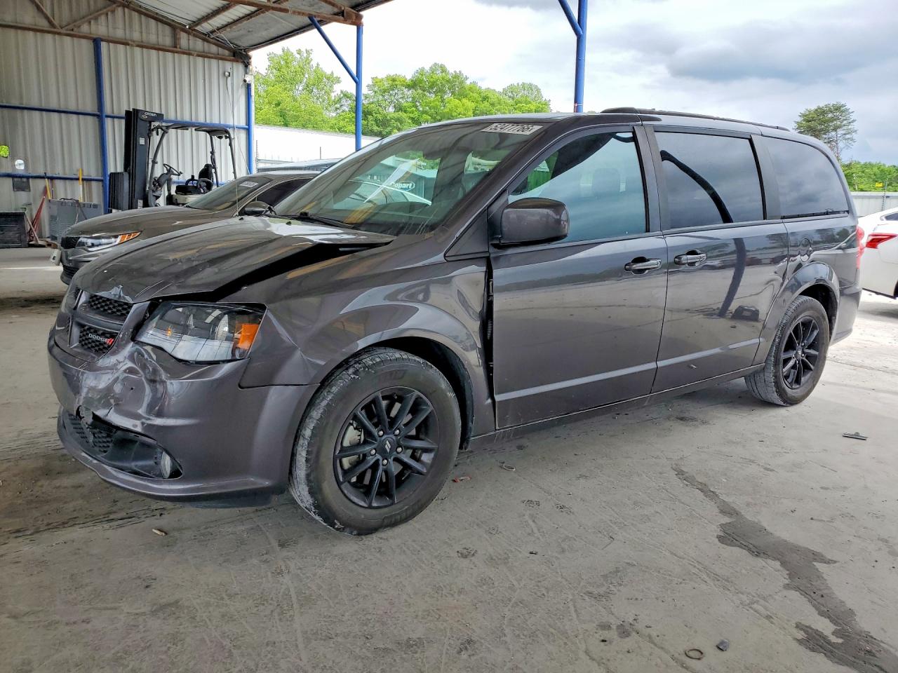 Salvage Dodge Caravan Image