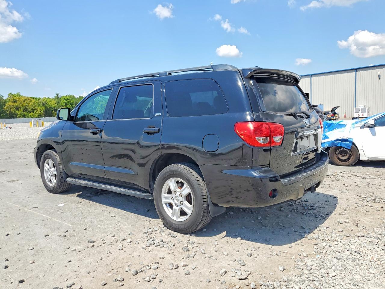 Toyota Sequoia Sr5