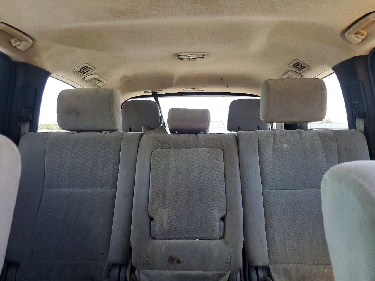 Toyota Sequoia Sr5