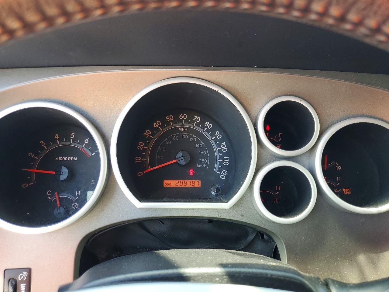 Toyota Sequoia Sr5