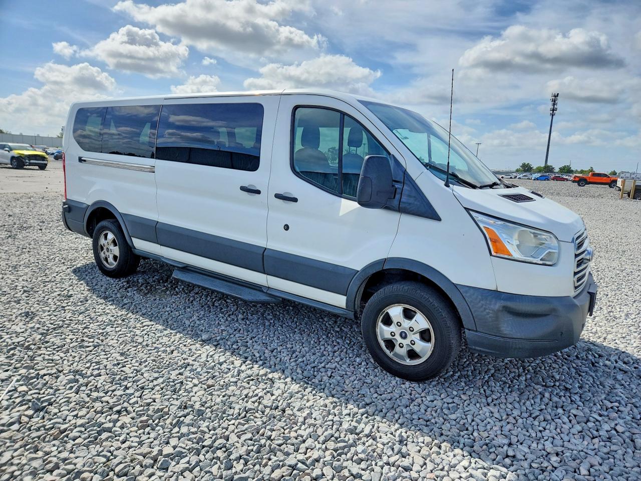 Ford Transit T-350