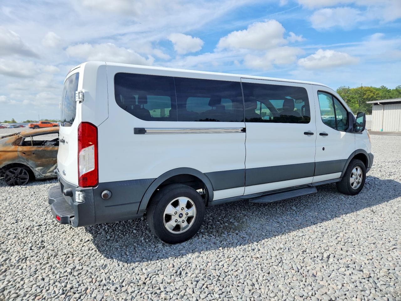 Ford Transit T-350