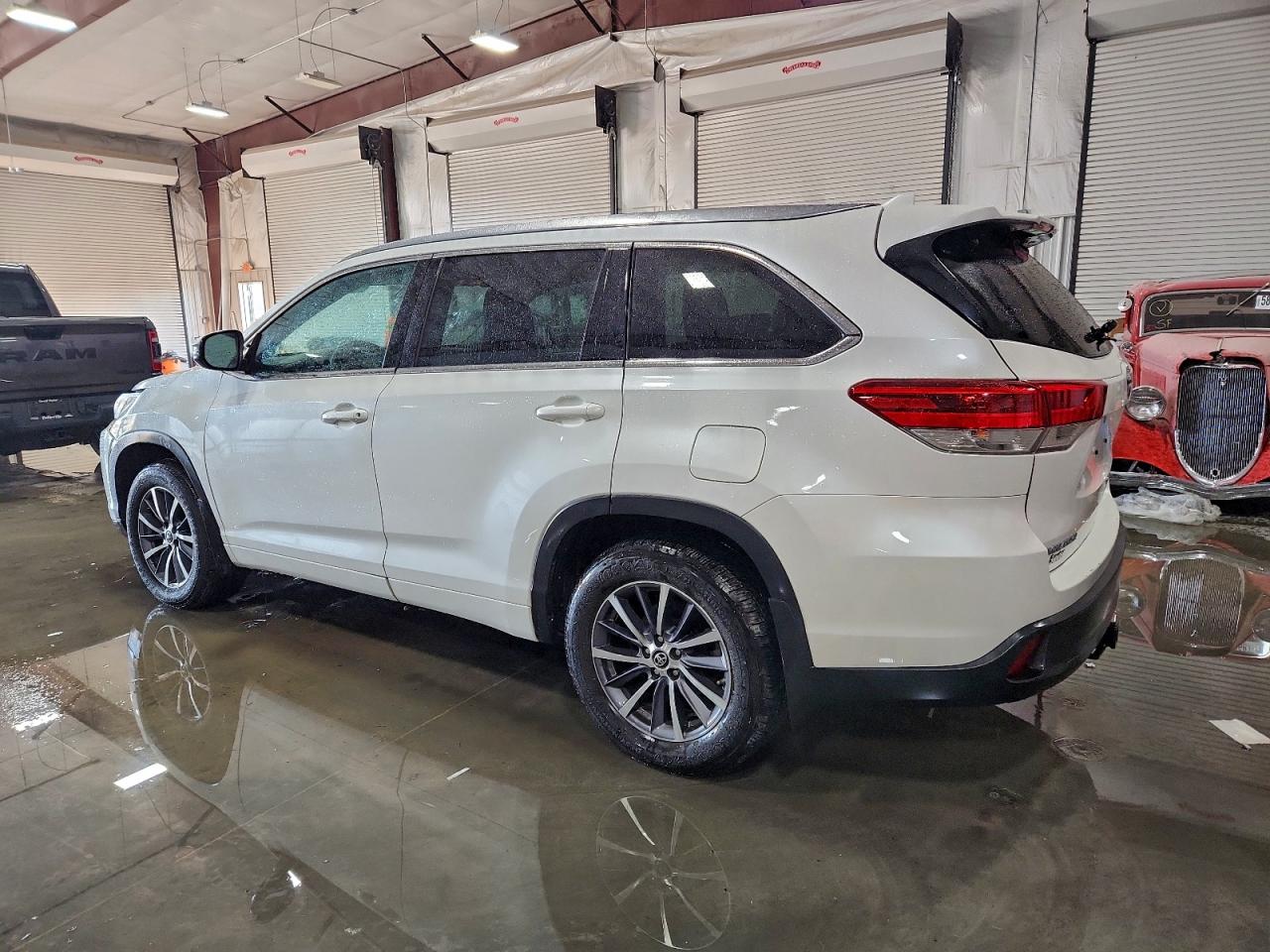Toyota Highlander Se