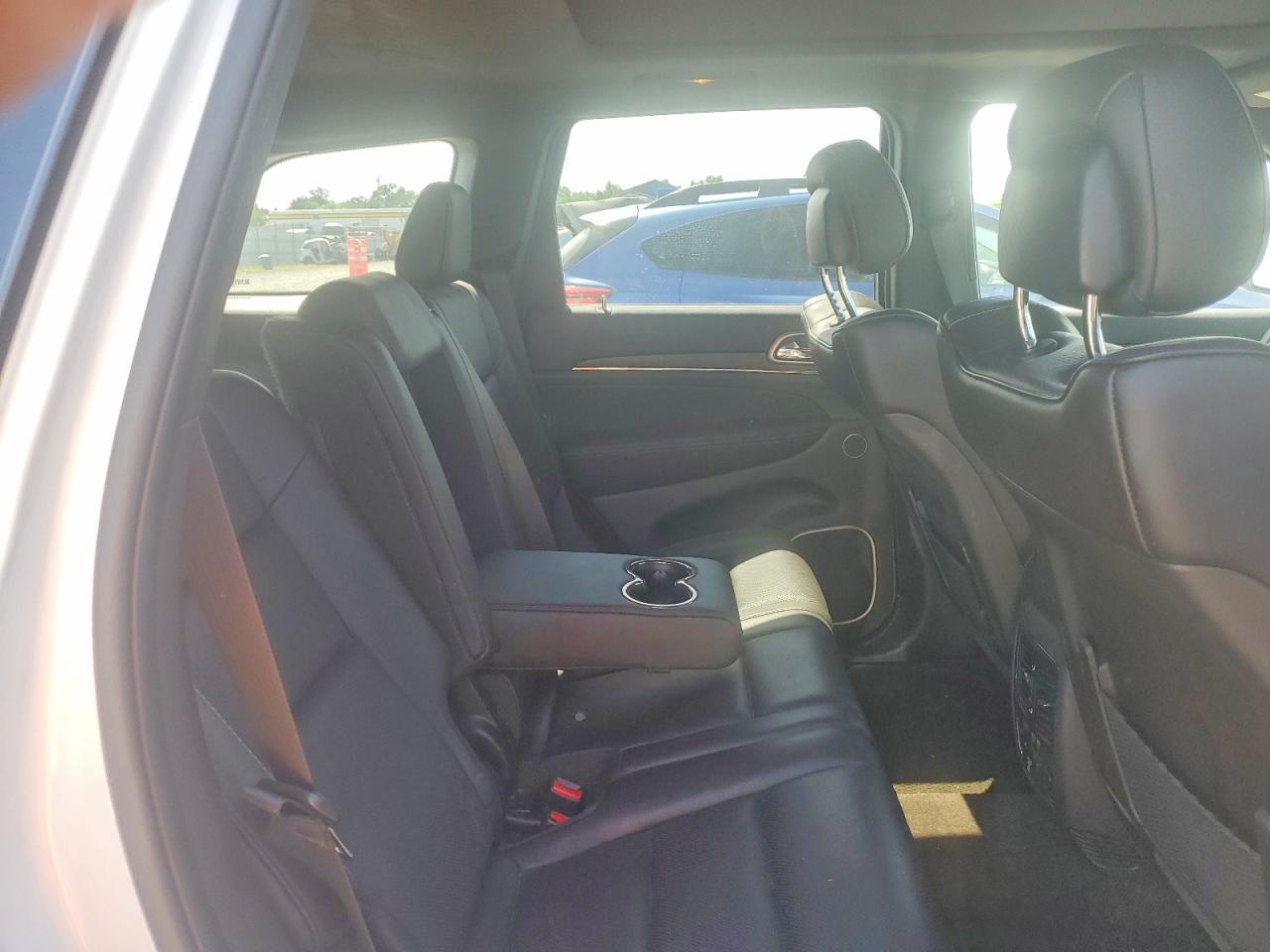 Jeep Cherokee Summit